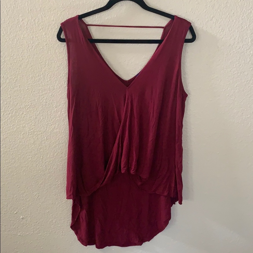 Women’s Sweet Claire burgundy high/low tank Large